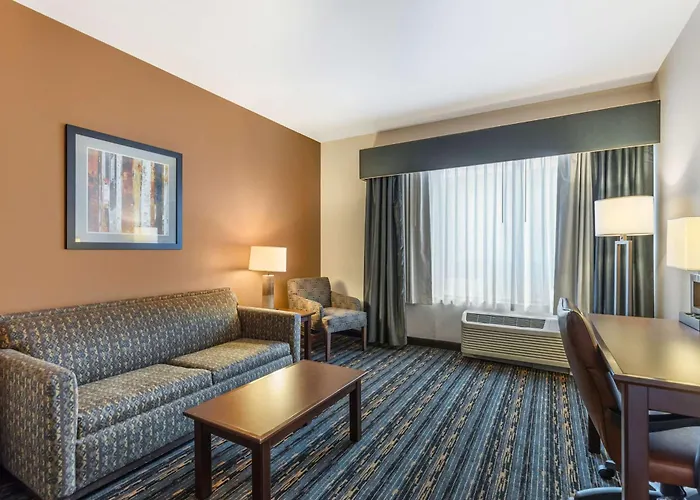 Western & Hotel