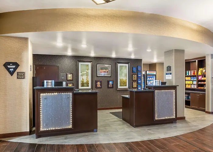 Western & Hotel 3*